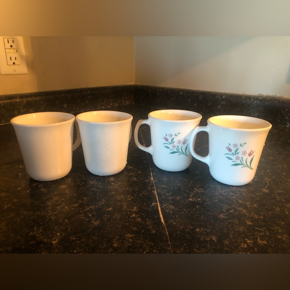 CORNING white mugs set of 2 & Rosalie tulip pattern set of 2